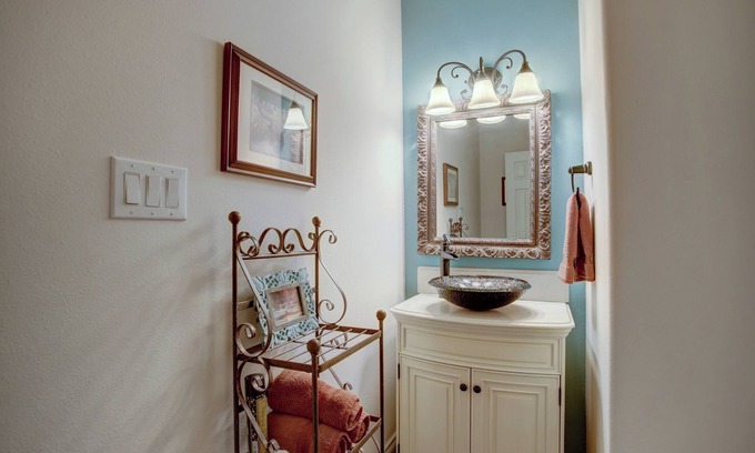 Washington Ave./ Memorial Park House | Perfect proximity: 3 Br / 3.5 Bath townhome