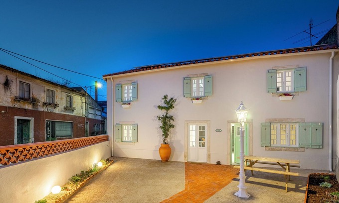 Leiria House | Perfect refuge in the city heart, 2 mins from the river, lakes and green spaces