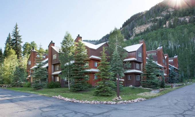 Purgatory Condo | Perfect San Juan Mountain Getaway! Fireplace, Spa Bathroom, Amazing Views!