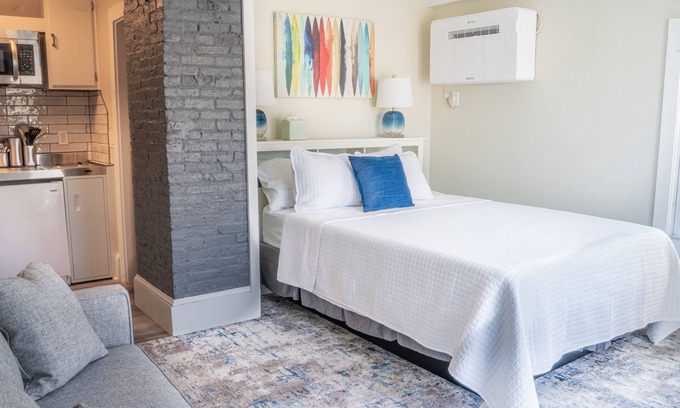 Hampton Hotel | Perfect second floor suite!