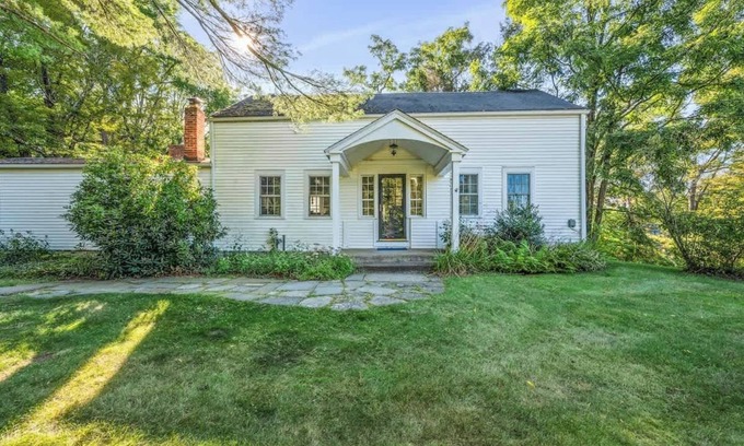 Rhinebeck House | Perfect upstate home in Rhinebeck w/low fees