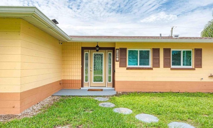 Venice Gardens House | Perfect Vacation Home near beach