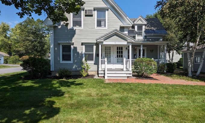 Augusta Apartment | Perfectly Located 1 Bedroom, Freshly Remodeled