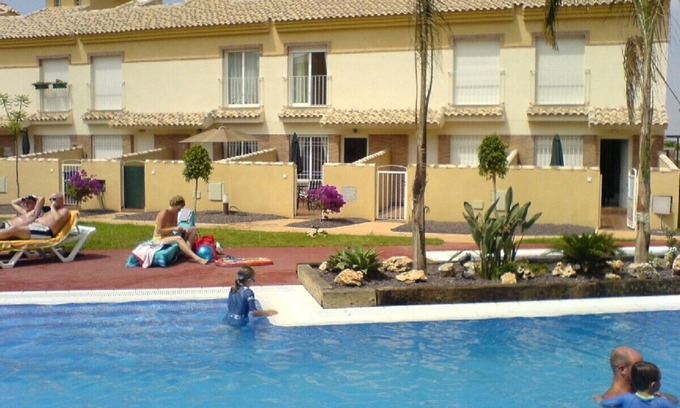 Los Alcazares House | Perfectly Located 3 Bedroom House Just Yards From The Pool
