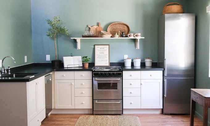 Prescott House | Perfectly located with 2 bike cruisers available to help you explore the town!