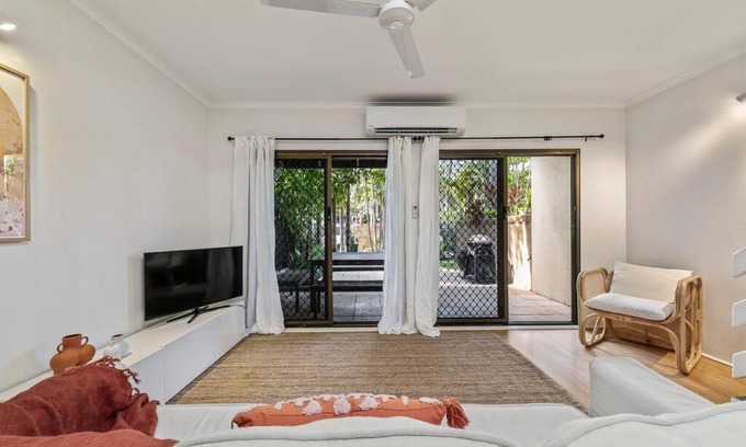 Larrakeyah Apartment | Perfectly positioned townhouse