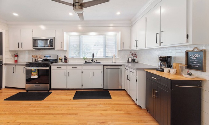 Braintree House | Perfectly renovated 3-bedroom house in Randolph with many amenities