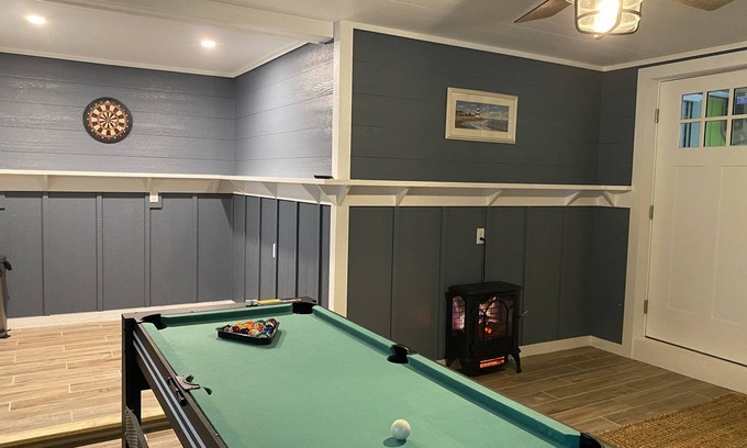 Colington Cottage | Perfectly situated in KDH;Game room downstairs, outdoor fire pit; Lrg front deck