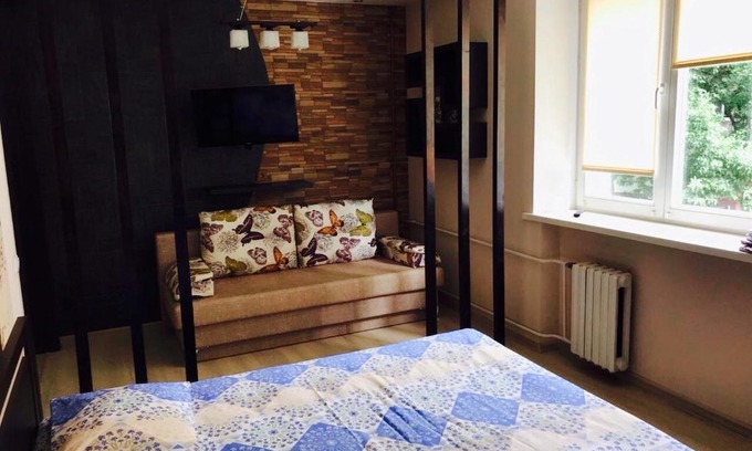 Oktyabrsky District Apartment | Perfecto Metro Institute of Culture