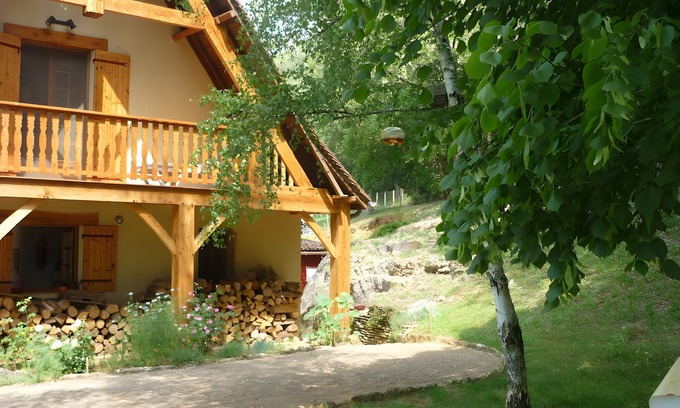 Carsac-Aillac Bed & Breakfast | Périgord - Under the Linden Tree, with Joelle and Guy – peace, nature, picnics – near Sarlat