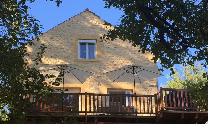 Le Buisson-de-Cadouin Cottage | Périgourdine house in a beautiful estate with swimming pool in the heart of Périgord