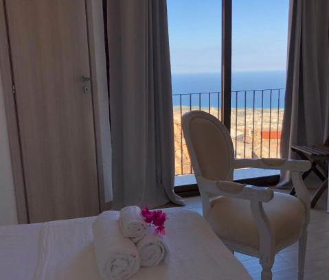 Santa Caterina dello Ionio House | Perla Del Borgo Bed and Breakfast