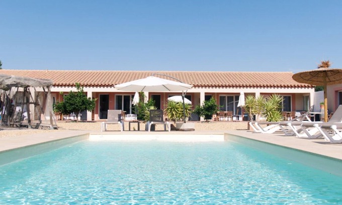Villeneuve-de-la-Raho House | Perpignan, New, Very nice estate in an organic olive grove, 11 pers, Clim,