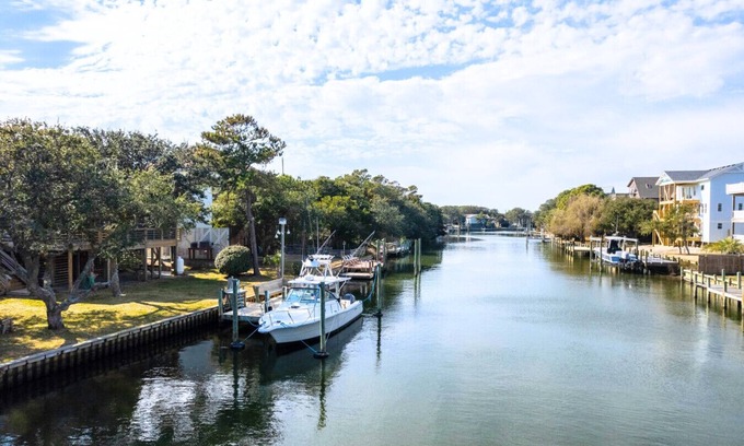 Brigands' Bay Apartment | Pescadora by Rather Be Properties