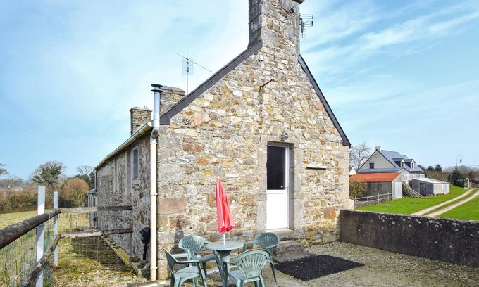 Saint-Christophe-du-Foc Apartment | Pet friendly apartment