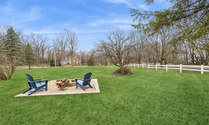 Zenda House | Pet friendly, 4 bedrooms and close to beaches!