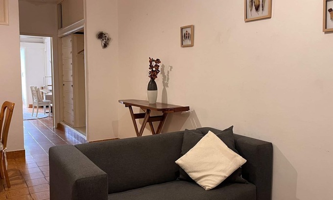 Luanda Apartment | Pet Friendly 1-bedroom apartment with spacious patio