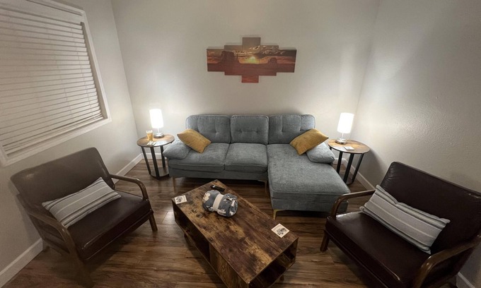 Clovis Condo | Pet Friendly! 1st Floor! Walking Distance to Shopping & Dining