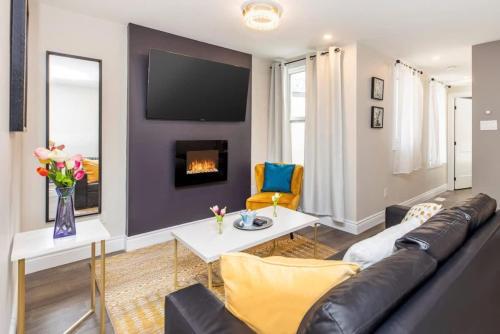 Lowertown Apartment | Pet-Friendly 2BR Condo - Near the University