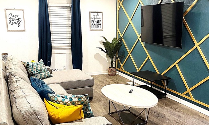 Bayview House | Pet-Friendly 2BR- Near Beach, Bases, & Hospitals