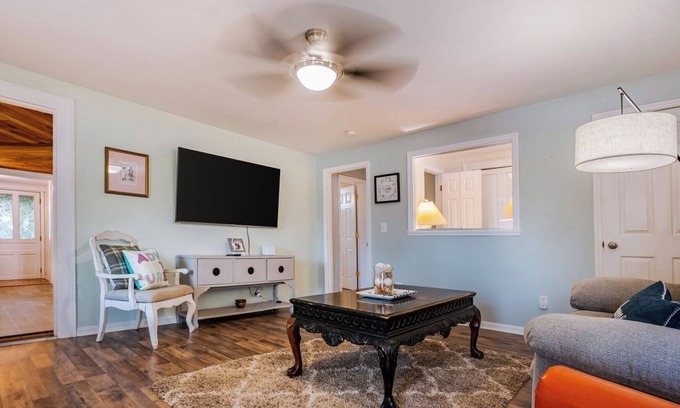 Cary House | Pet-Friendly 2BR Ranch w/WiFi & Parking by RTP