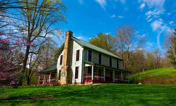 Nashville Other | Pet Friendly, 6 Bedroom Peaceful Farm