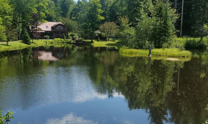 North Creek House | PET-FRIENDLY - Adirondack Retreat w/Private Sandy Beach Close To Season Events
