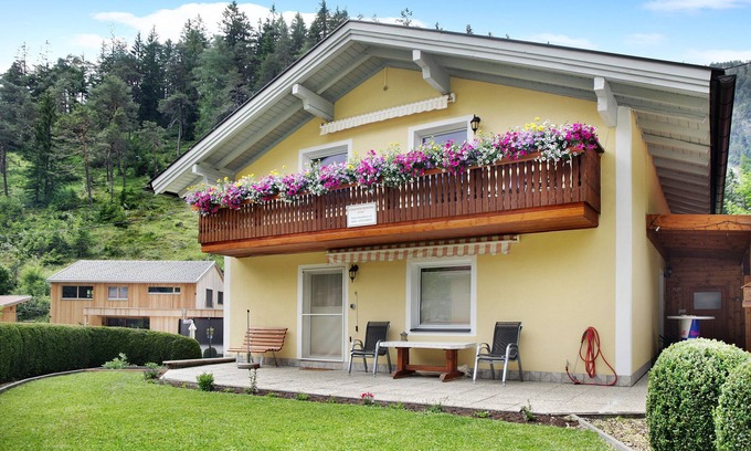 Biberwier Apartment | Pet-friendly Apartment "Mark" with Mountain View & Balcony