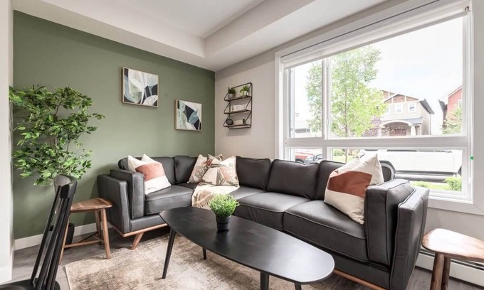 Southwest Calgary Apartment | Pet Friendly Apartment w/Free Underground Parking