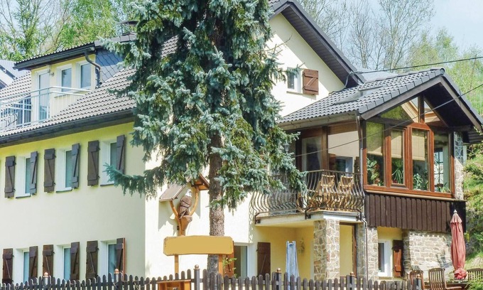 Halsbach Apartment | Pet friendly apartment in Freiberg