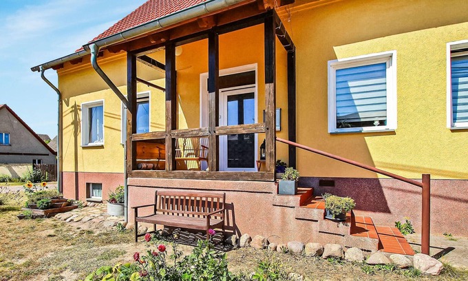 Muritz Apartment | Pet friendly apartment in Kieve