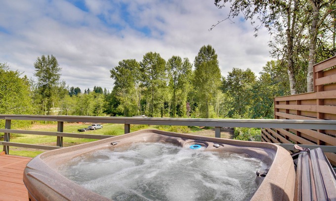 Auburn House | Pet-Friendly Auburn Home on 3 Acres