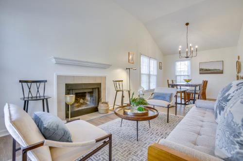 Mid City South Apartment | Pet-Friendly Baton Rouge Vacation Rental
