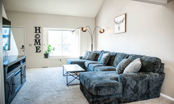 Northeast Colorado Springs House | PET FRIENDLY: COZY GETAWAY, CENTRALLY LOCATED