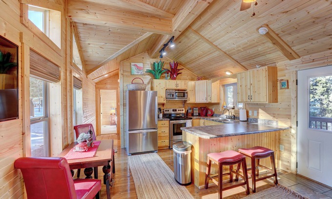 Bailey Cabin | Pet-Friendly Cabin: Fire Pit, Near Denver & Breck