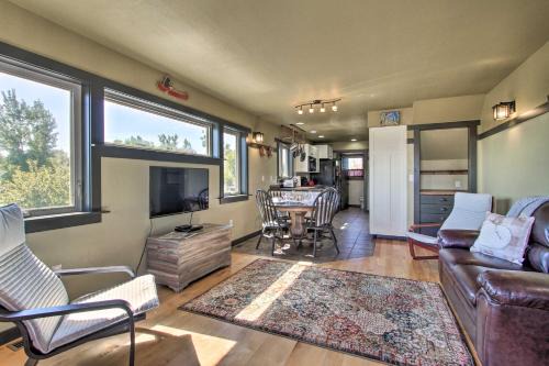 Bynum House | Pet-Friendly Choteau Townhouse with Gas Grill!