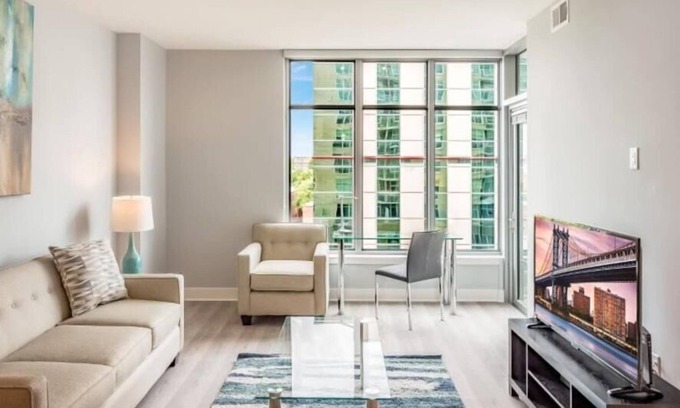 Woodmont Triangle Apartment | Pet-friendly Community! | Near Parks | Woodmont Triangle | by GLS