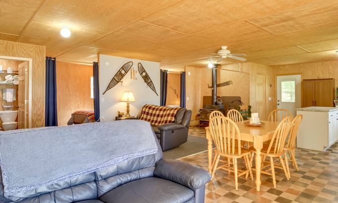Itasca County Cabin | Pet-Friendly Cook Vacation Rental on Battle Lake!