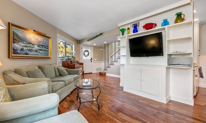 Coronado Condo | Pet Friendly - Coronado Beach
