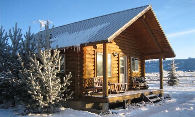 Driggs Cabin | Pet Friendly Darby Cabin