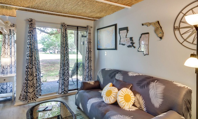 Diamondhead Apartment | Pet-Friendly Diamondhead Studio w/ Shared Pool!