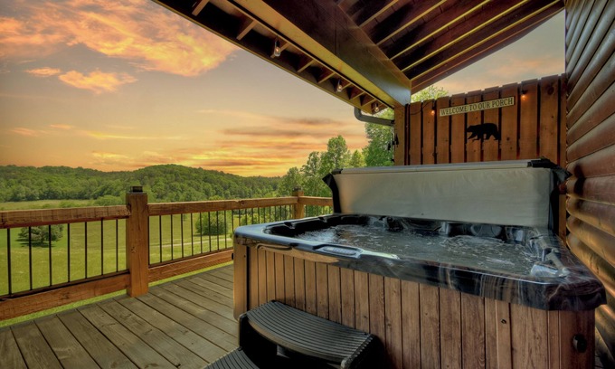 Mineral Bluff Cabin | Pet-friendly, family-sized luxury cabin rental, hot tub, WiFi, firepit