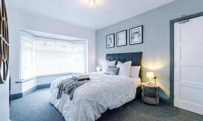 Bispham House | PET FRIENDLY | FAMILY ACCOMMODATION | SLEEPS 8