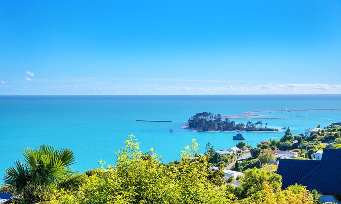 Tahunanui House | Pet friendly family holiday