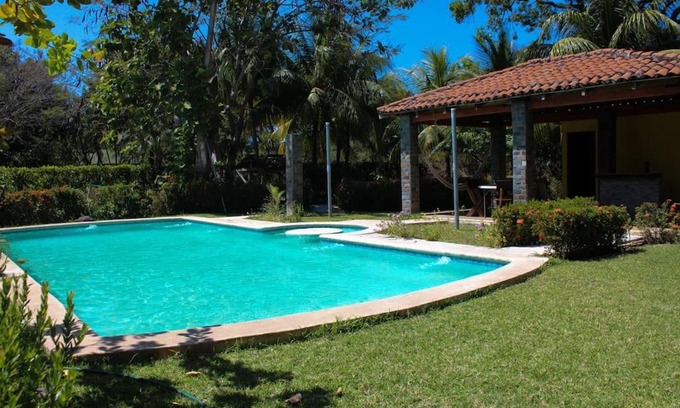 Los Cobanos Villa | Pet Friendly Family Villa, Las Veraneras