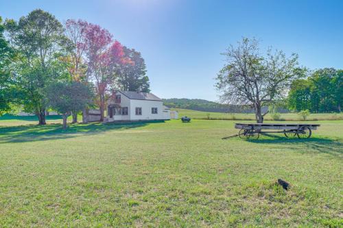 Pellston House | Pet-Friendly Farmhouse Near Lakes in Pellston