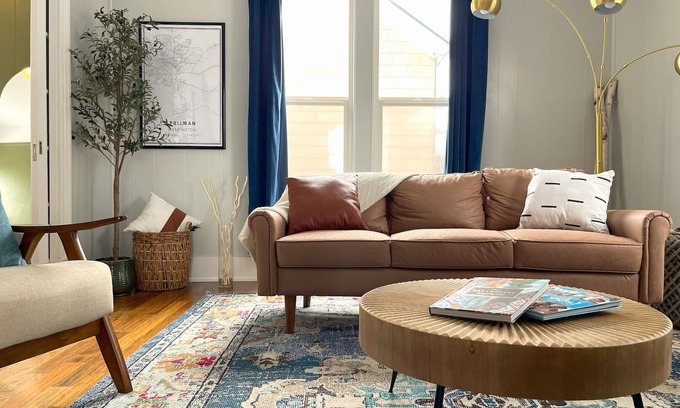 Pullman House | Pet Friendly-Fast Wi-Fi-High End Amenities-Cozy and Modern-Close to WSU