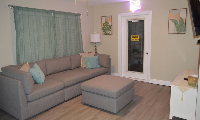 Citrus Springs House | Pet Friendly Fully Renovated Cozy Springs Retreat