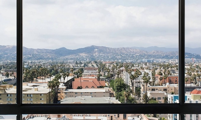 Wilshire Center Hotel | Pet-Friendly Fun, Relax in the Heart of LA, Hollywood Hills View, Pool!