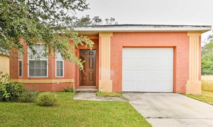Sebring House | Pet-Friendly Gem with Yard and Pool Access in Sebring